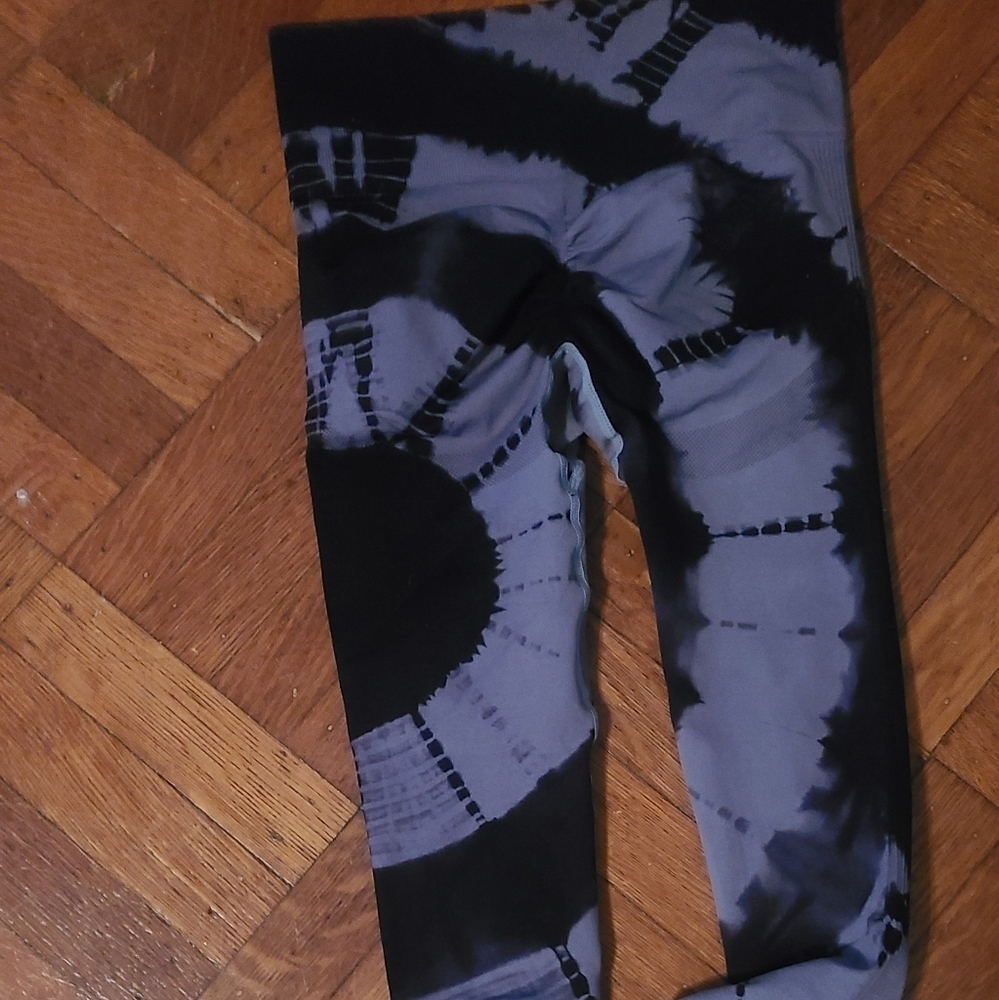 NEW BUTT LIFTING Workout Leggings xs - Picture 8 of 11